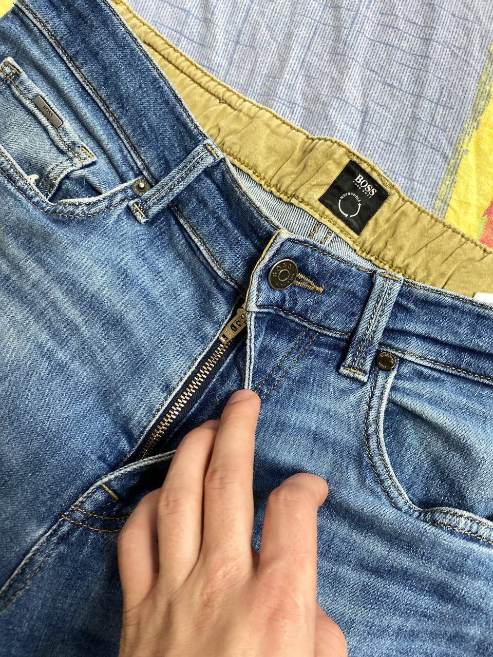 Hugo Boss VINTAGE BAGGY HUGO BOSS FADED DENIM JEANS Size US 32 / EU 48 - 13 Thumbnail