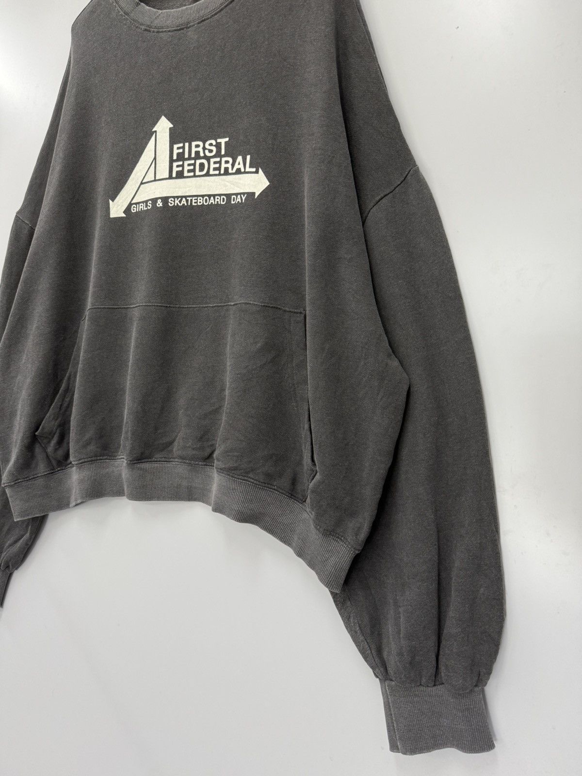 Girl Skateboards 🔥 GIRLS & SKATEBOARD STREETWEAR BAGGY SWEATSHIRT Size US M / EU 48-50 / 2 - 2 Thumbnail