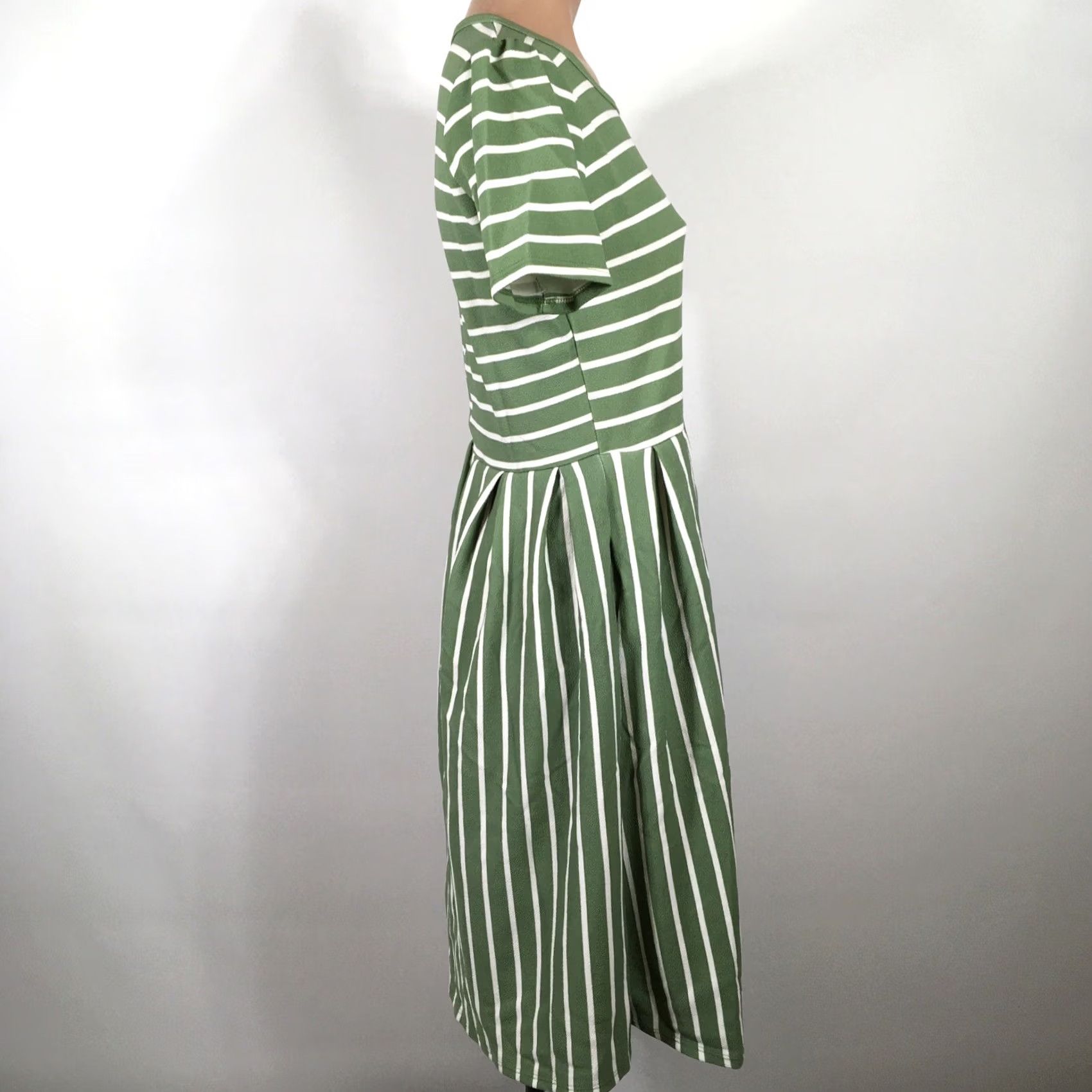 Vintage VINTAGE LuLaRoe Amelia Dress Striped Zipper Green Ivory Knee Length A-Line Womens M Size M / US 6-8 / IT 42-44 - 6 Thumbnail