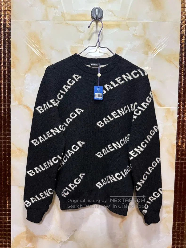 Balenciaga Balenciaga Logo Knit Sweater Black. Size US S / EU 44-46 / 1 - 1 Thumbnail