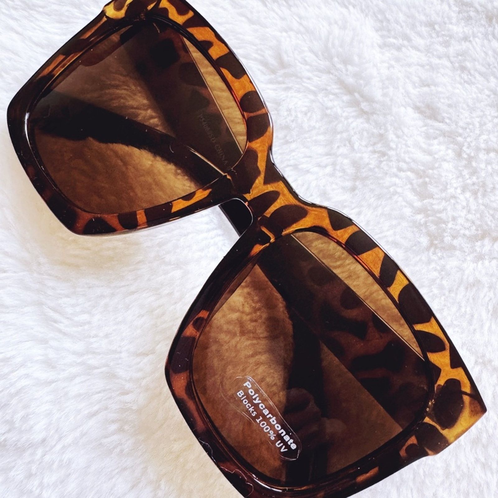 Other Liora Tortoise Brown Oversized Bold Sunglasses Size ONE SIZE - 2 Thumbnail