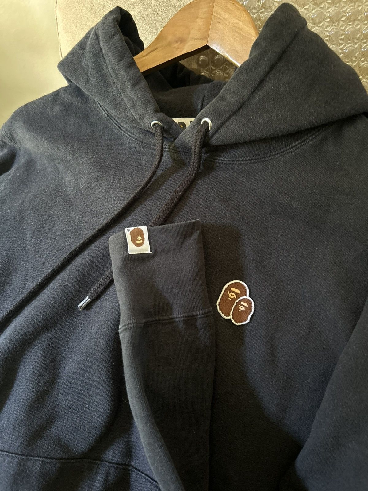 Bape A Bathing Ape Small Logo Hoodie Size US L / EU 52-54 / 3 - 5 Thumbnail