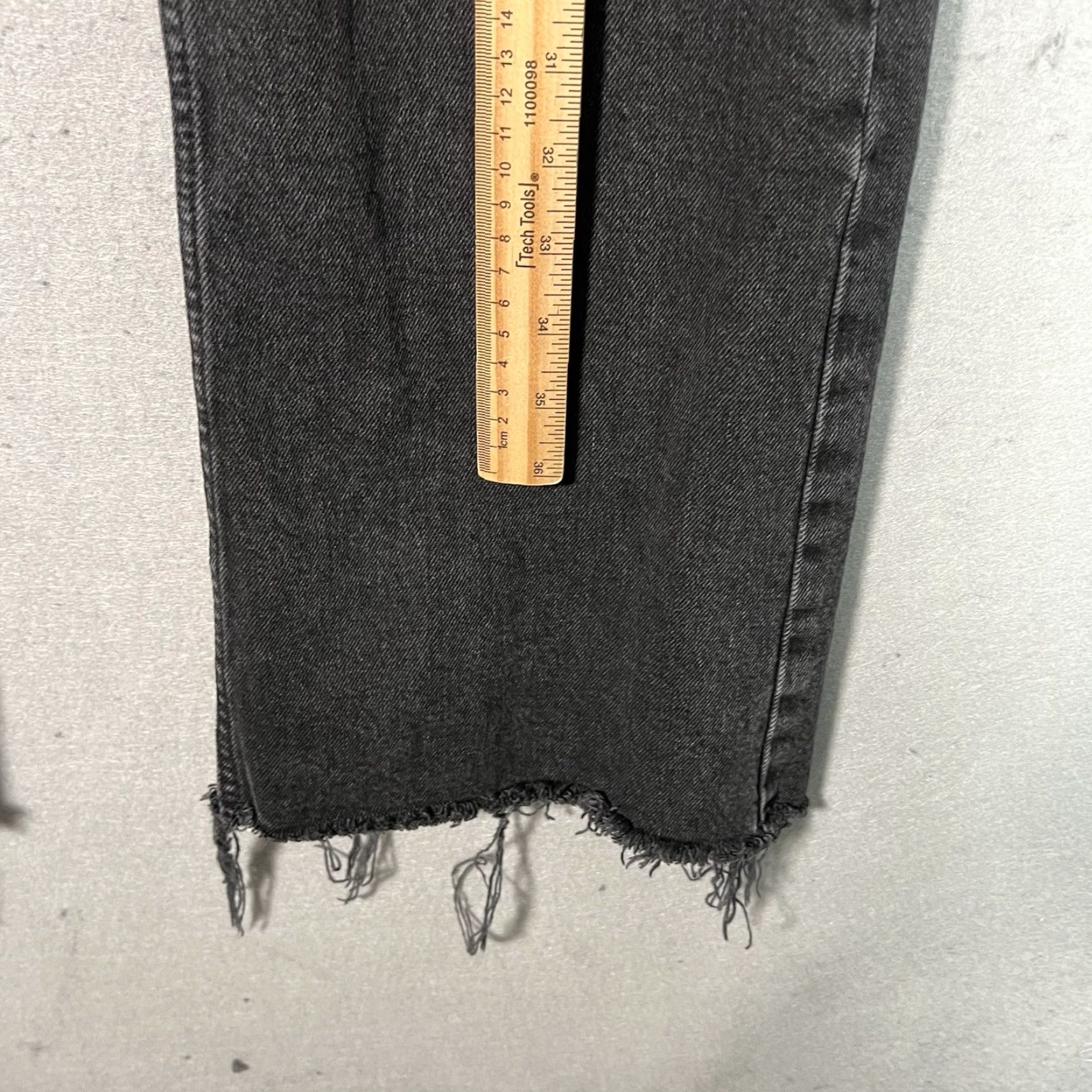 Mango VINTAGE Mango MNG Jeans Womens Size 8 Black Straight Leg Raw Hem Size 30" / US 8 / IT 44 - 4 Thumbnail