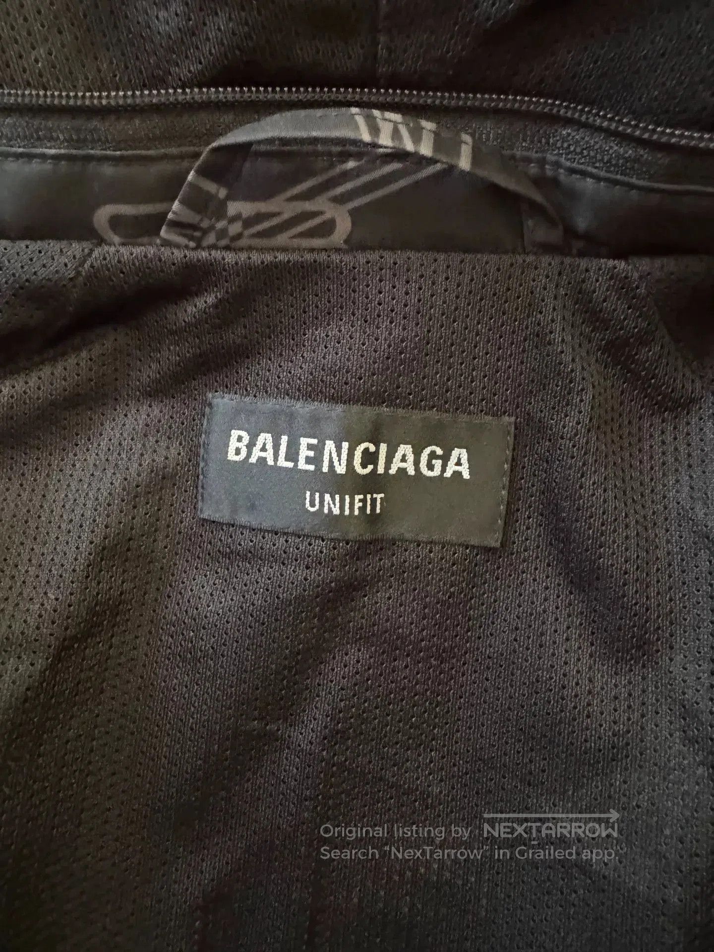 Balenciaga balenciaga logo buckle windbreaker jacket. Size US XXS / EU 40 - 3 Thumbnail
