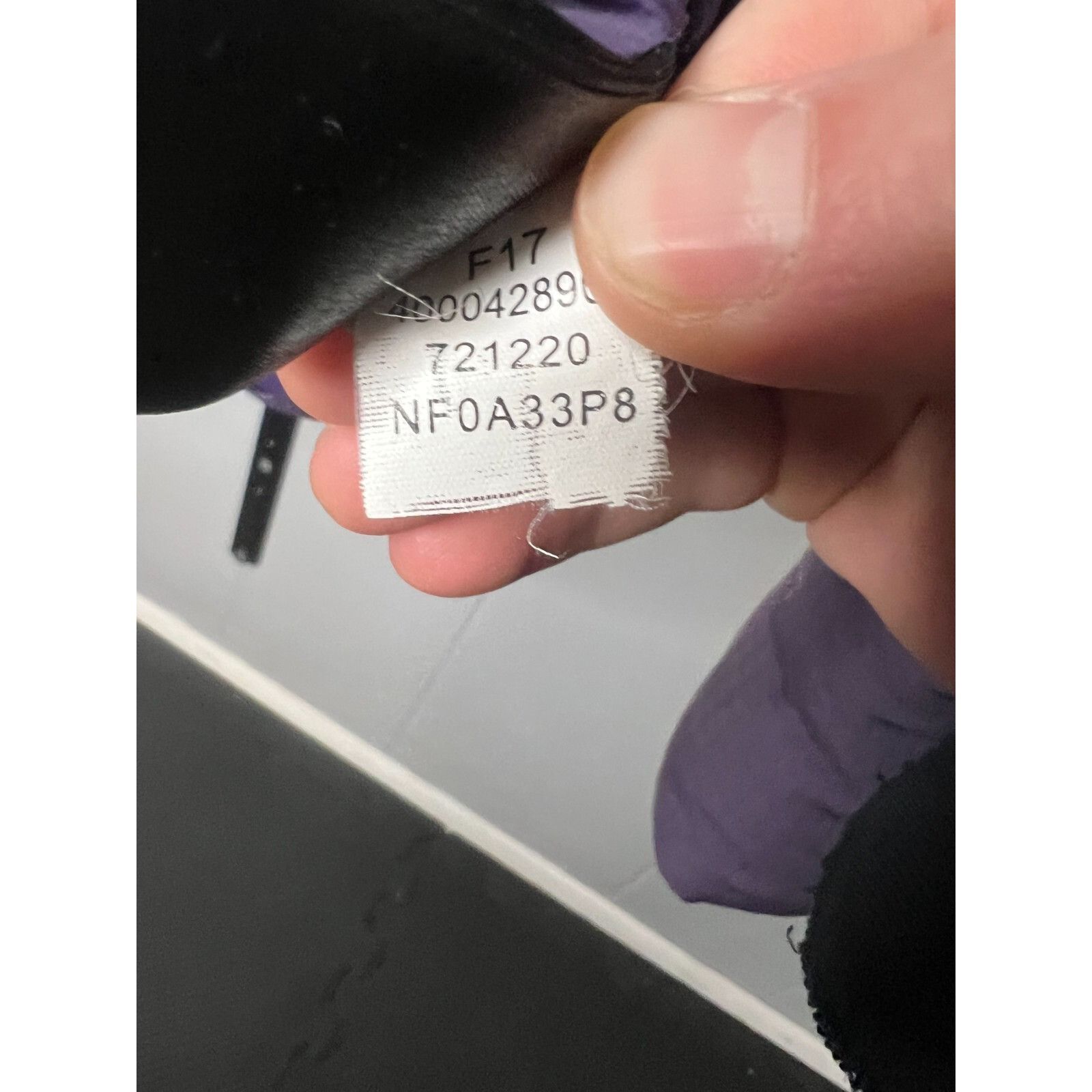 The North Face North Face Womens sz LG Purple Nuptse 700 Goose Down Winter Size L / US 10 / IT 46 - 5 Thumbnail