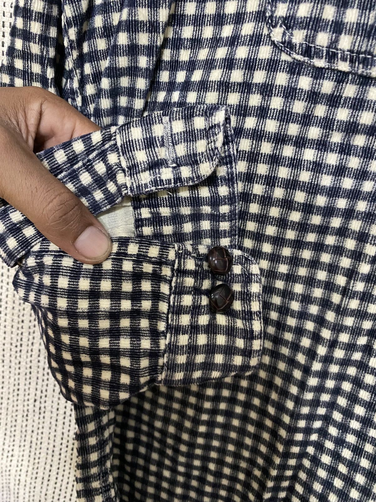 Takeo Kikuchi Takeo kikuchi wool two pocket shirt buttom up very rare Size US L / EU 52-54 / 3 - 7 Thumbnail