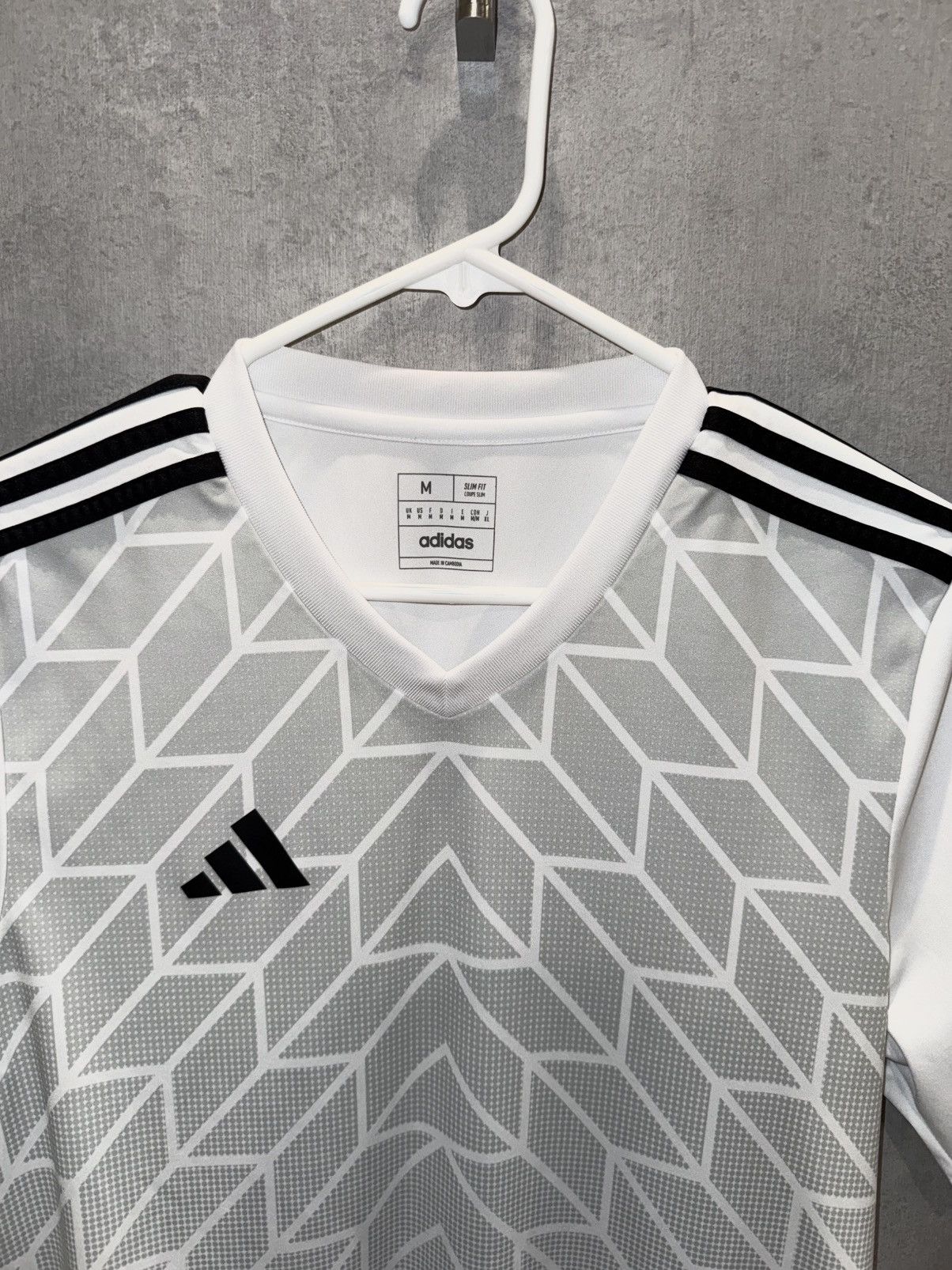 Adidas Men’s Adidas White Geometric Pattern Training Jersey Size US M / EU 48-50 / 2 - 2 Thumbnail