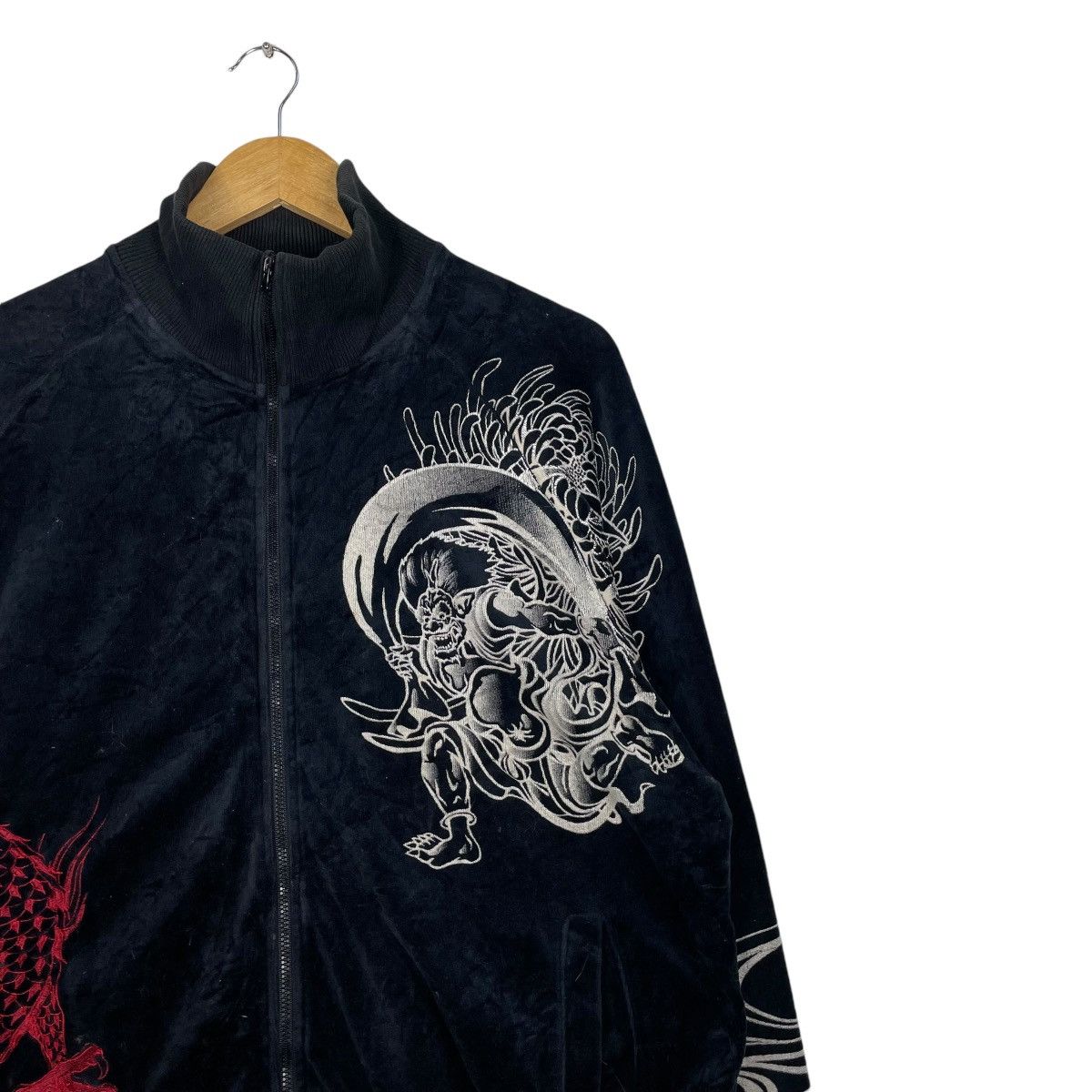 Japanese Brand 💥KARAKURI TAMASHI JAPAN SUKAJAN OVERPRINTED Size US L / EU 52-54 / 3 - 5 Thumbnail