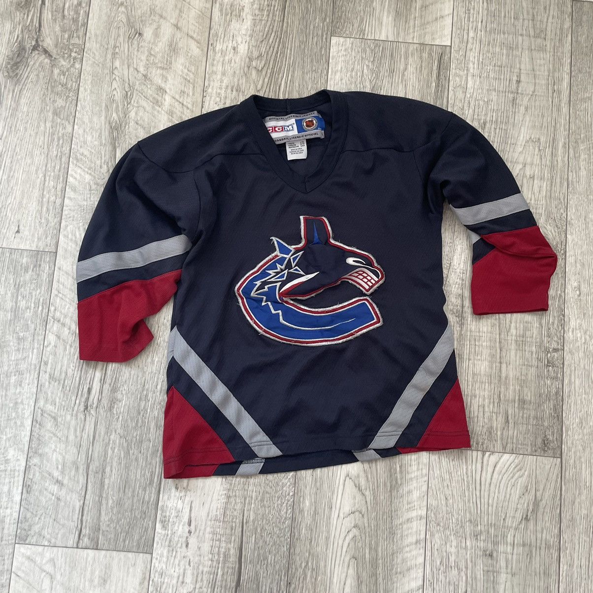 NHL × Vintage Nhl ccm VANCOUVER CANUCKS 1997 jersey tee shirt nfl Size US XS / EU 42 / 0 - 1 Thumbnail