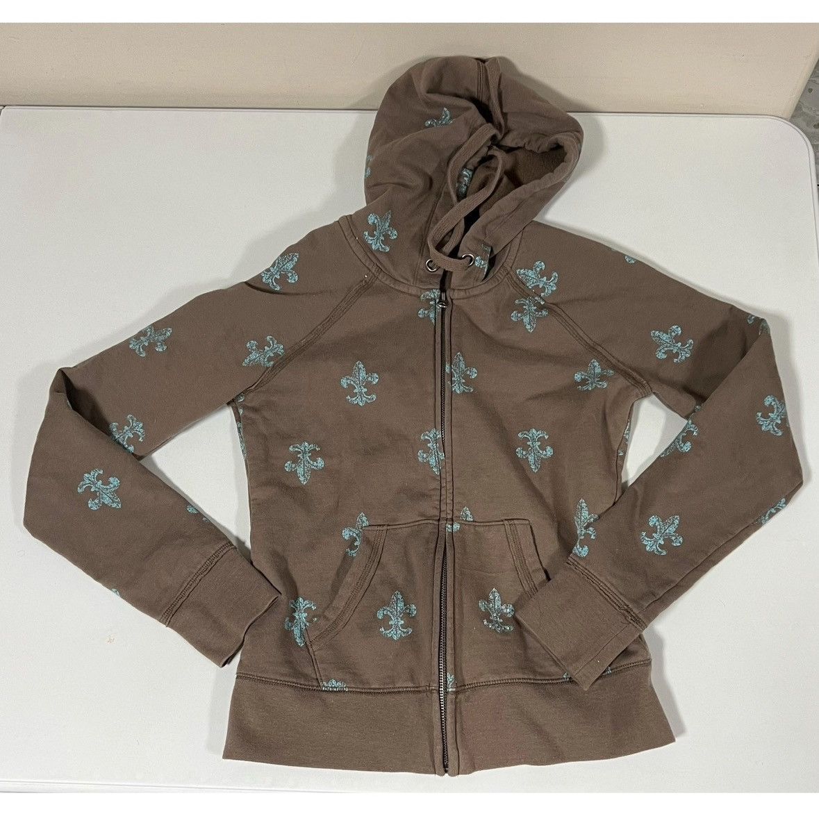 Mossimo Brown Fleur-De-Lis ROYAL Diamond Sweatshirt Hoodie Size S 🩵🤎 Size S / US 4 / IT 40 - 2 Thumbnail