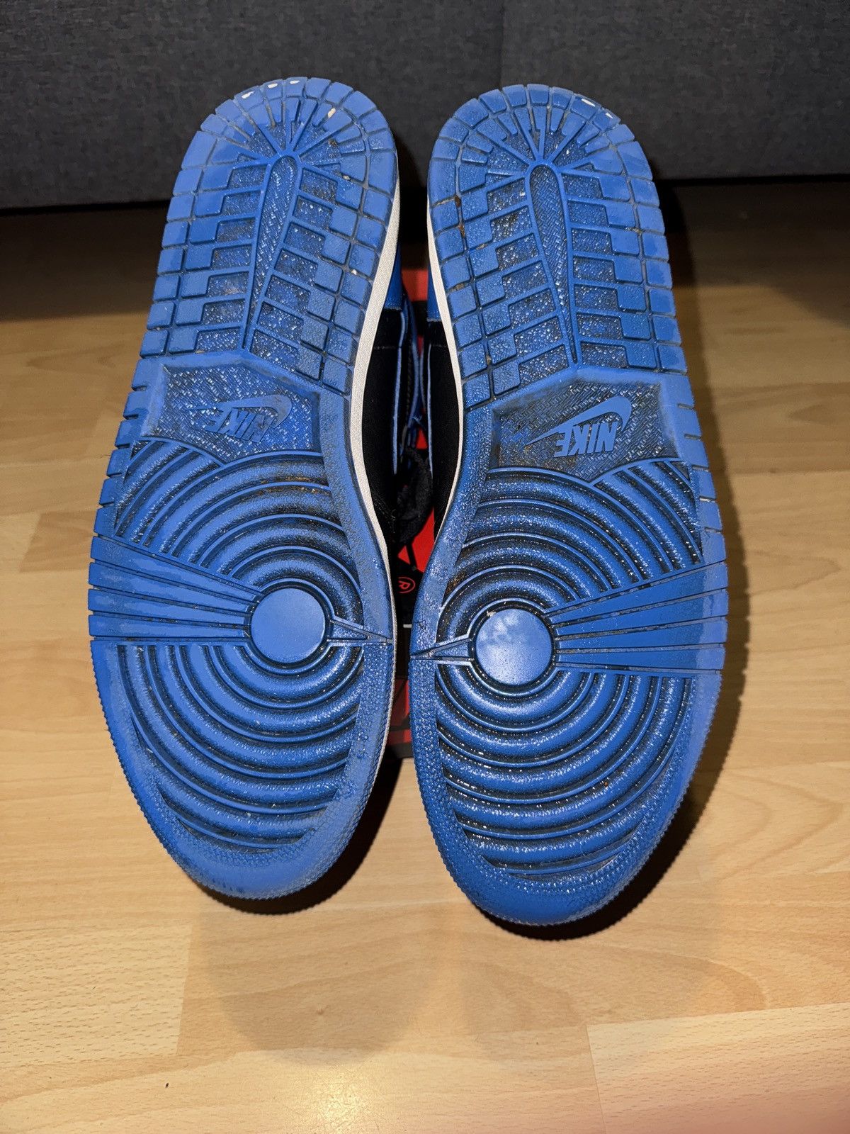 Jordan Brand × Nike Nike Air Jordan 1 Royal Blue Size US 12.5 / EU 45-46 - 5 Thumbnail