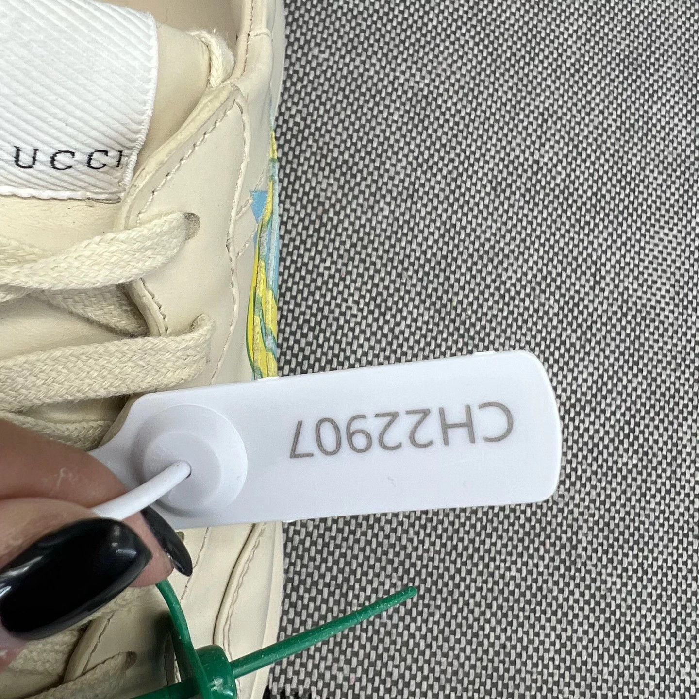 Gucci Gucci Rhyton Yellow Blue 10/44 Worn once Box Size US 11 / EU 44 - 9 Thumbnail