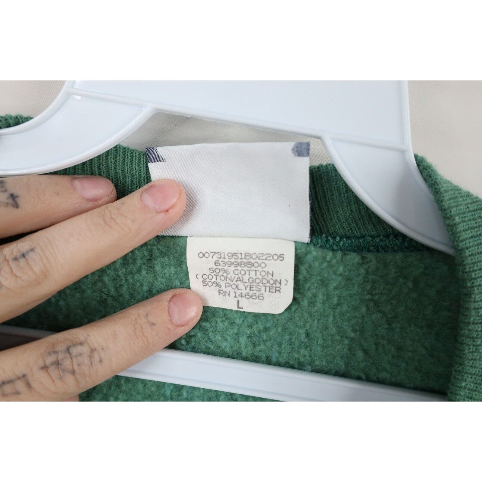Vintage Vintage 90s Streetwear Faded Christmas Santa Sweatshirt Size US L / EU 52-54 / 3 - 16 Thumbnail