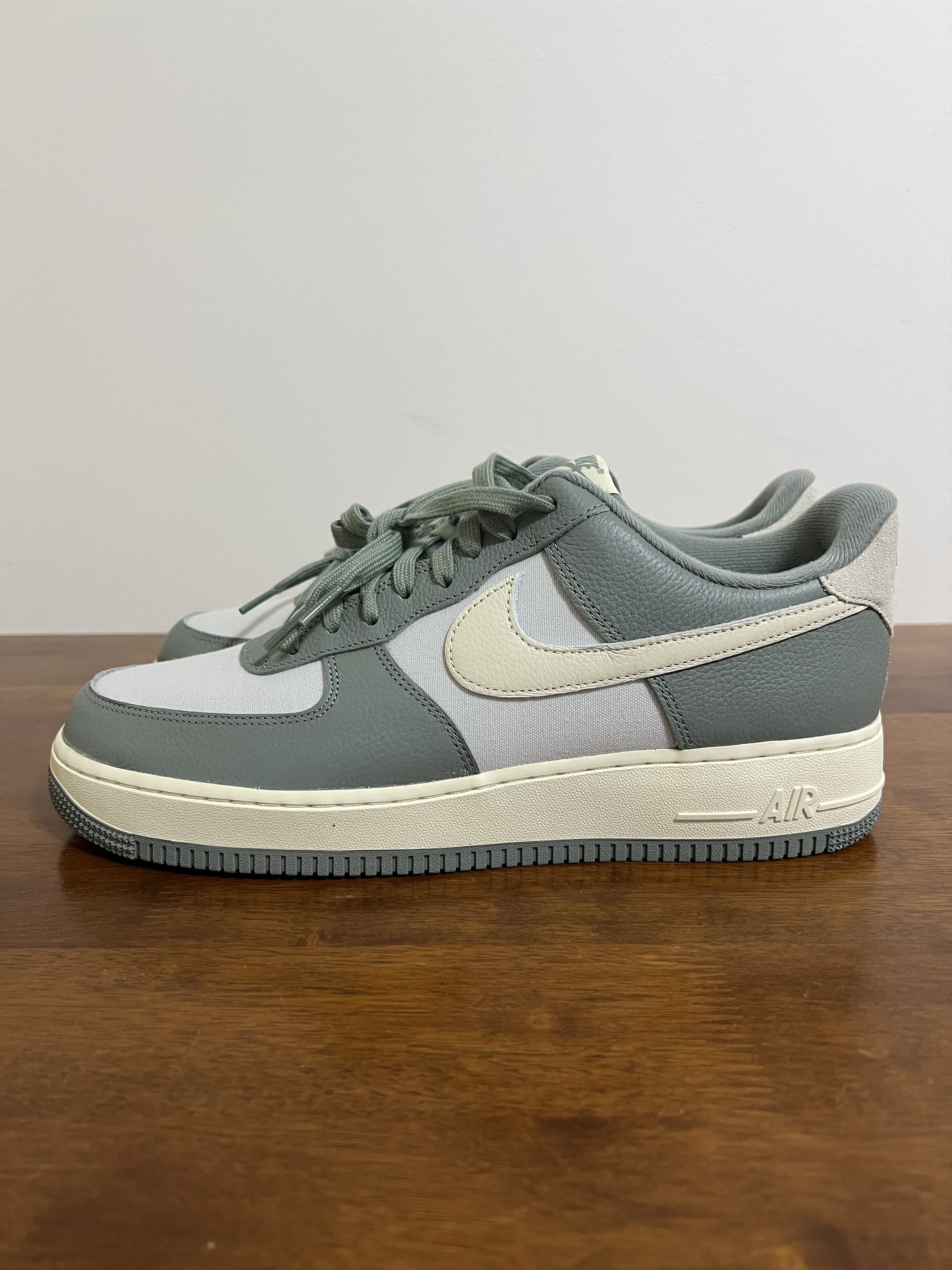 Nike 💚 2023 Nike Air Force 1 '07 LX Mica Green/Coconut Milk NEW Size US 12 / EU 45 - 6 Thumbnail
