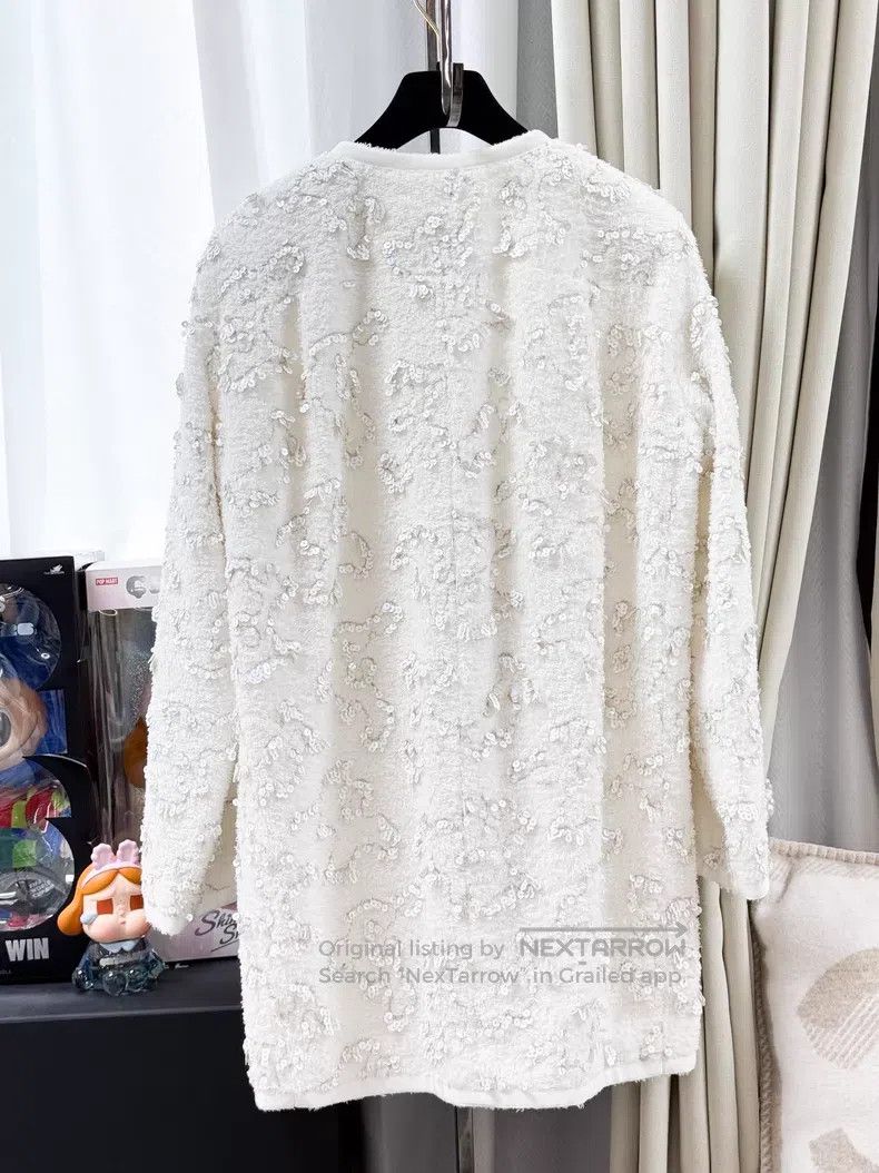Chanel Chanel Full-body embroidered beads glazed gold buckle silh Size XXS / US 00 / IT 34 - 3 Thumbnail