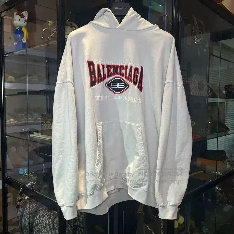 Balenciaga Balenciaga Double B Embroidered Sweatshirt, Bat Embroidere Size US XS / EU 42 / 0 - 1 Thumbnail
