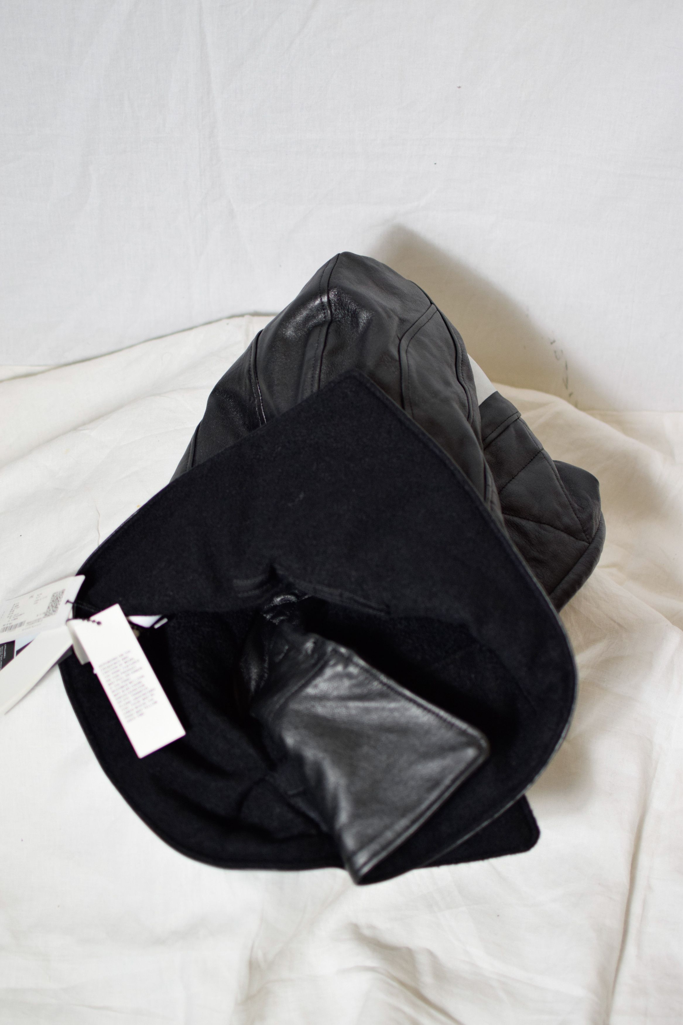 Julius Nilos AW16 Sheep Leather Hood - 560STU2-P Size ONE SIZE - 3 Thumbnail