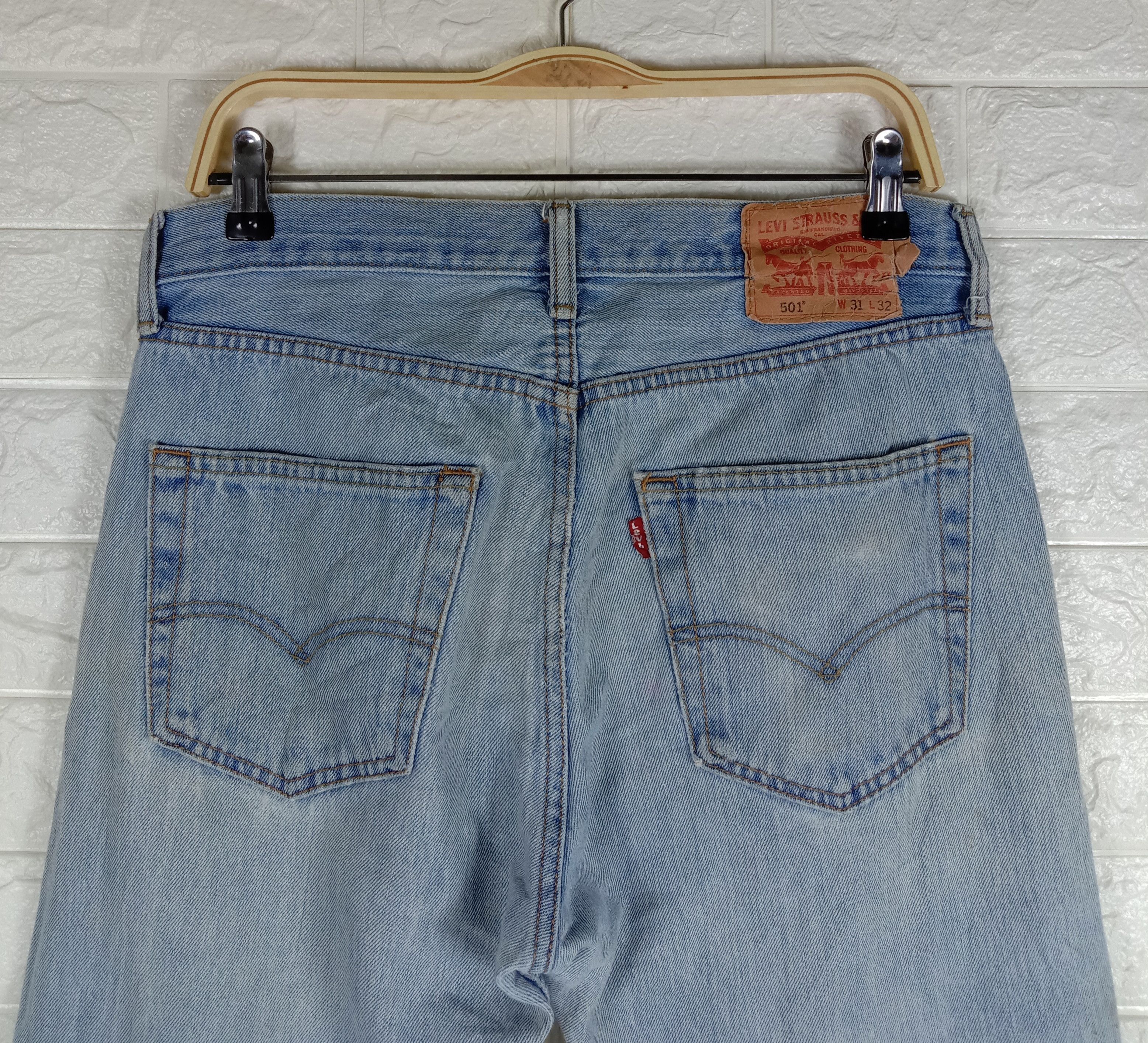 Levi's Vintage Levi's 501 Jeans Light Wash Distressed Denim Size US 31 - 6 Thumbnail