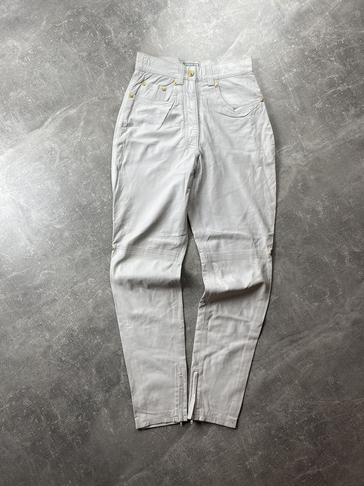 Versace Versus Gianni Versace Vintage 90s White Leather Pants Size 27" / US 4 / IT 40 - 2 Thumbnail