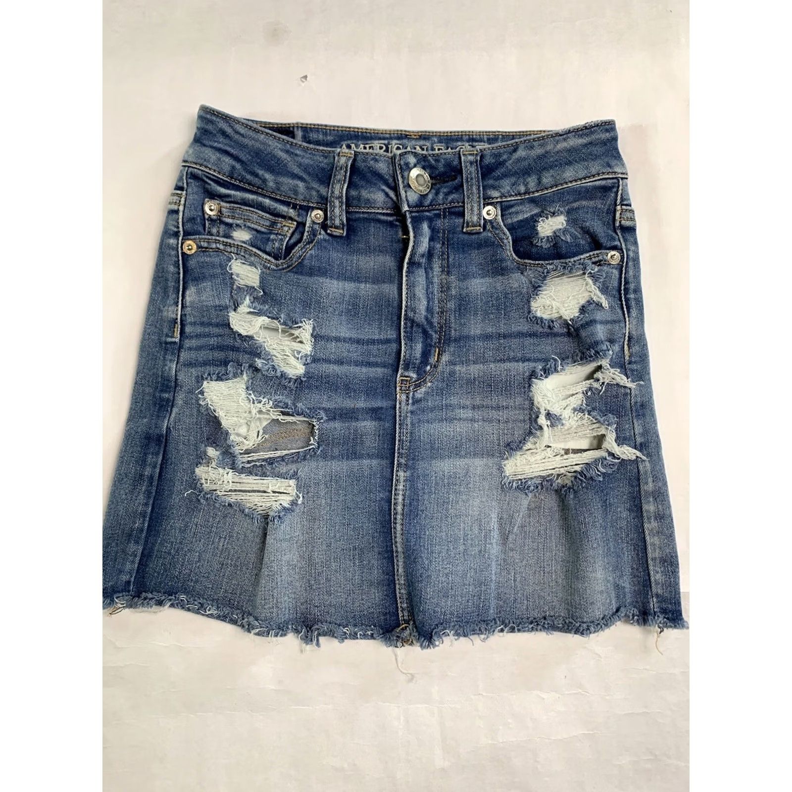 American Eagle Outfitters VINTAGE American Eagle Outfitters Skirt Womens 0 Distressed Blue Denim Short Mini 90s 80s Pockets Zipper Button Logo Domestic China Mens? Size 25" / US 0 / IT 36 - 2 Thumbnail