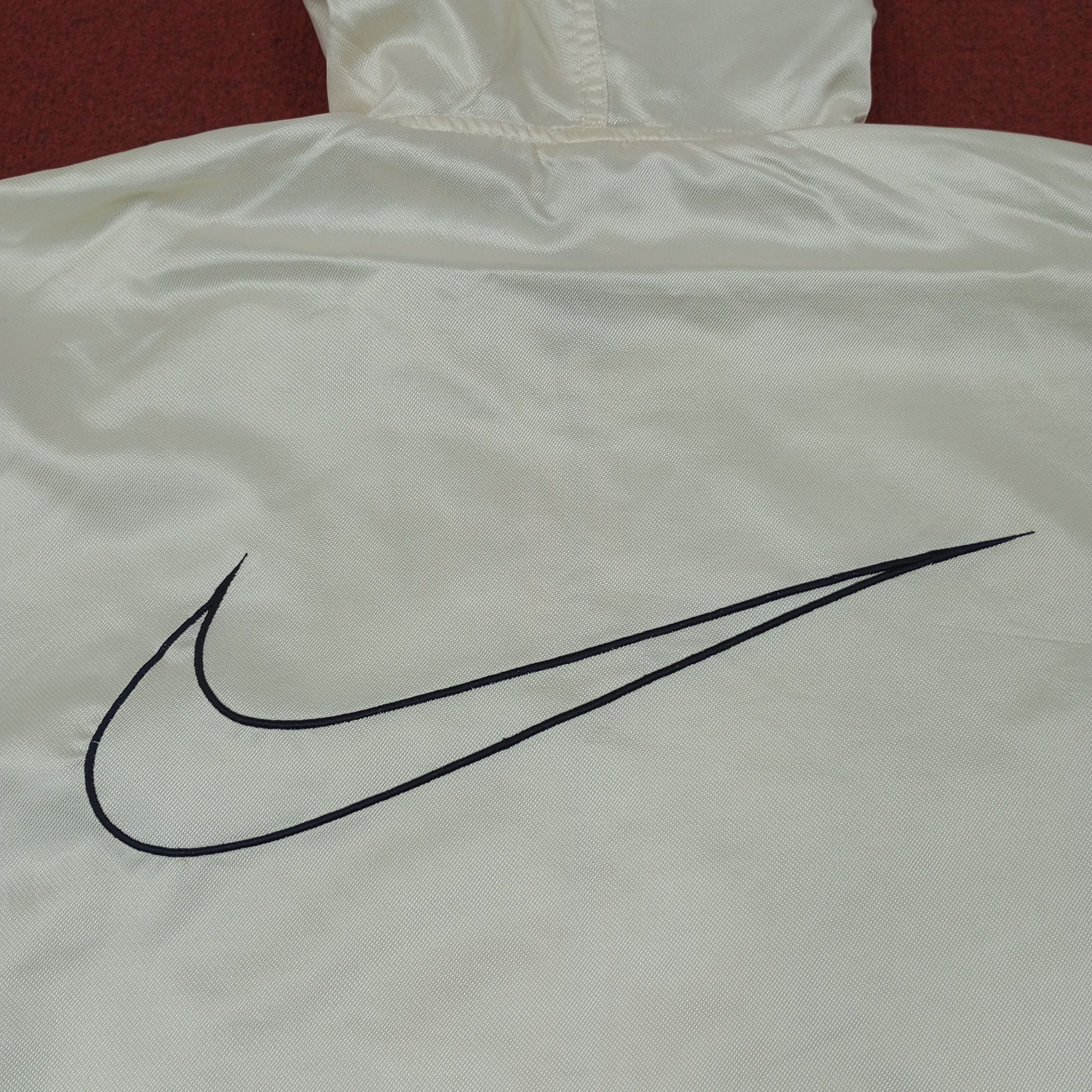 Nike × Vintage Nike Big Logo Design Half Zipper Windbreaker Jacket Size US XL / EU 56 / 4 - 2 Thumbnail