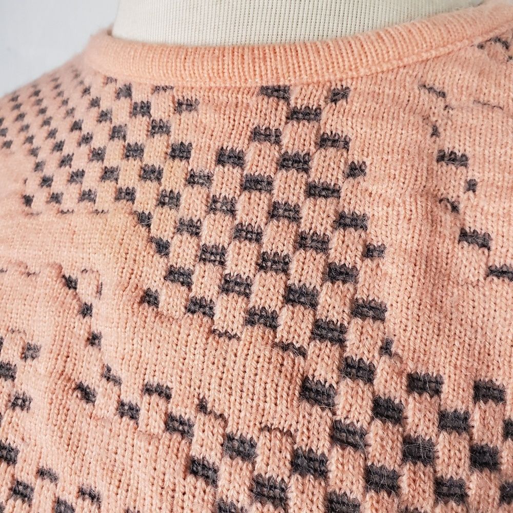 Vintage Vintage Pink Zipper Shoulder Sweater M-L 80s-90s Geometric Size M / US 6-8 / IT 42-44 - 3 Thumbnail