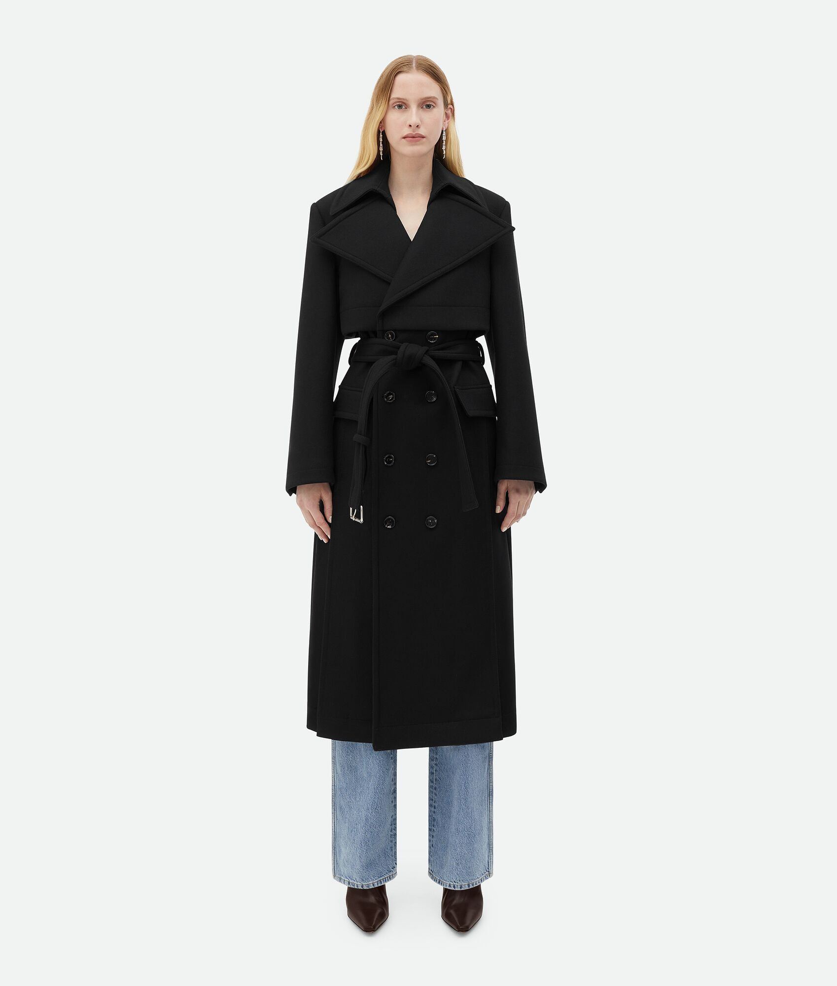 o1n1vont0125 Felted Wool Belted Coat in Black