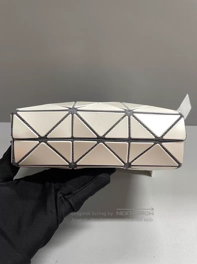 Issey Miyake Issey Miyake White Mini Diamond Bag Size ONE SIZE - 3 Thumbnail
