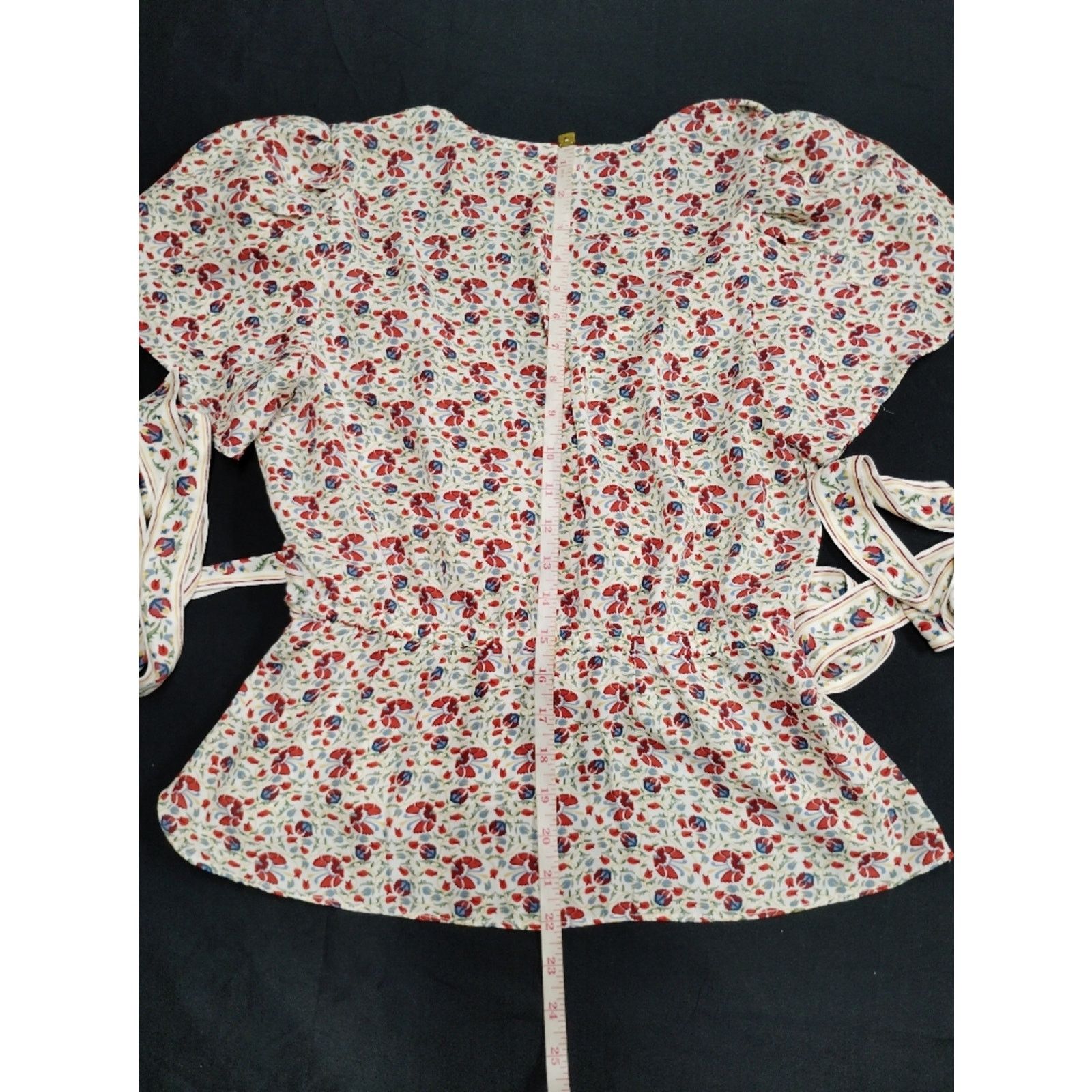 MAX&Co. Max Studio Button Floral Tie-Waist Blouse in Cream and Red Size M / US 6-8 / IT 42-44 - 5 Thumbnail
