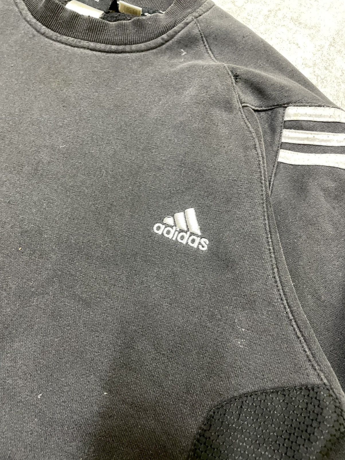 Adidas × Japanese Brand × Le Grande Bleu (L.G.B.) Distres sed Y2K Adidas Three-Stripe Black Sweatshirt Size US L / EU 52-54 / 3 - 9 Thumbnail
