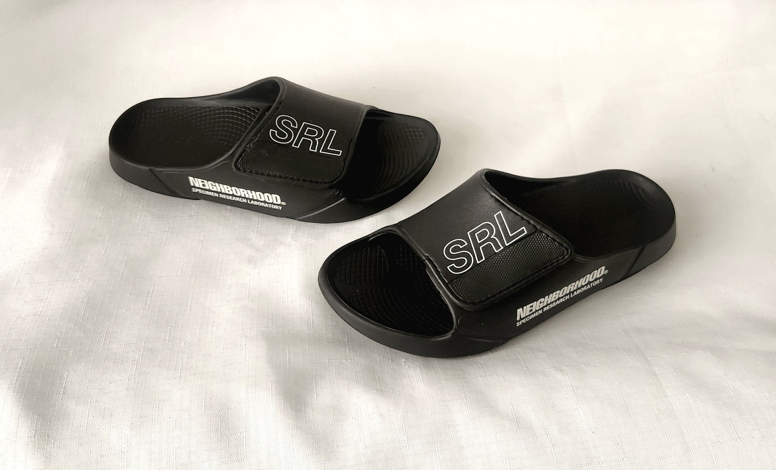 Neighborhood × OOF Wear Oofos x Neighborhood SRL Ooahh Sport Flex Black slippers Size US 7 / EU 40 - 1 Thumbnail