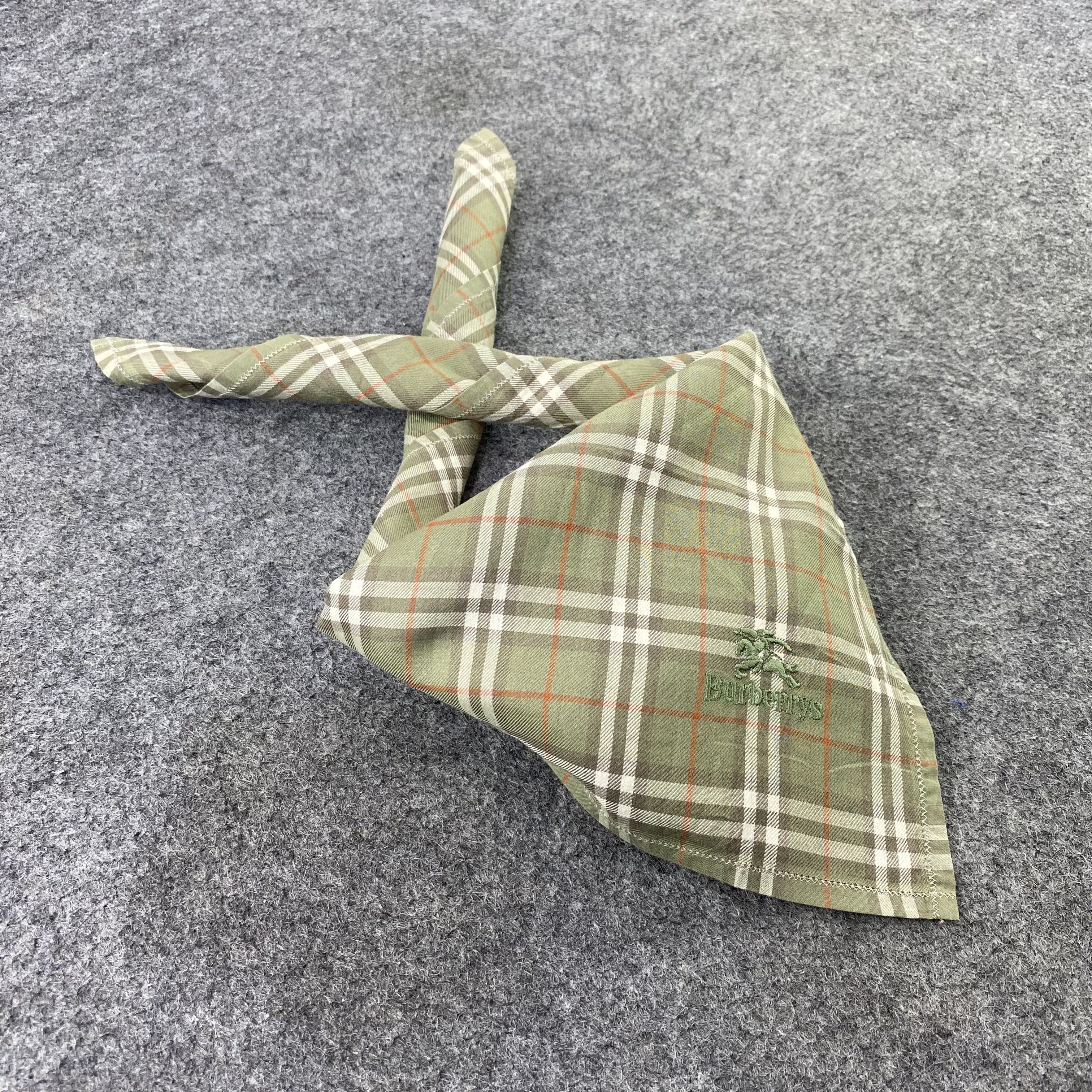 Burberry Burberry Handkerchief / Bandana / Neckerchief-B959 Size ONE SIZE - 1 Thumbnail