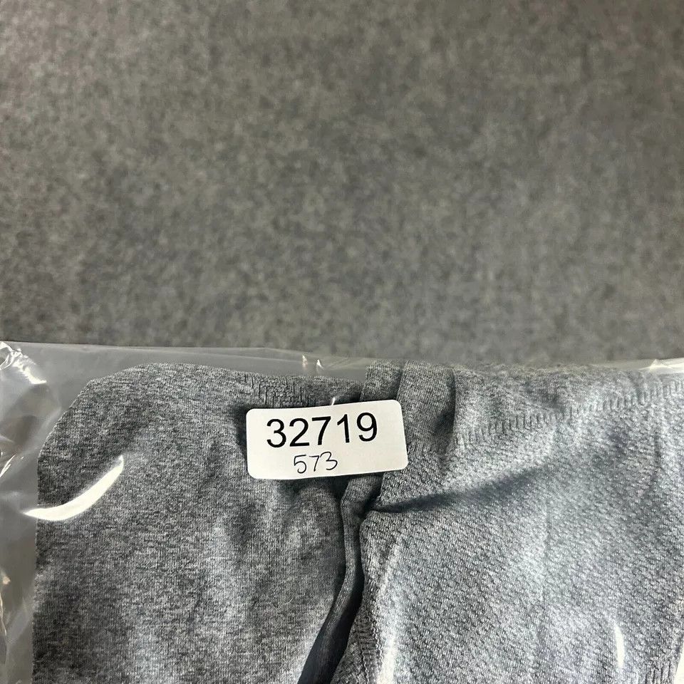 Athleta Athleta Top Womens Small Gray Stretch Performance Active Size S / US 4 / IT 40 - 6 Thumbnail