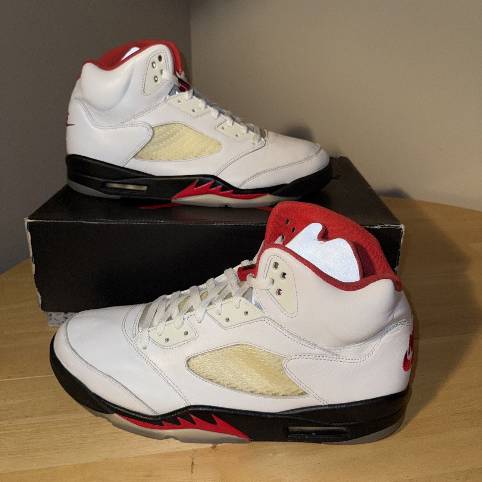 Nike Size 14 - Air Jordan 5 Retro 2013 White Fire Red Size US 14 / EU 47 - 1 Thumbnail