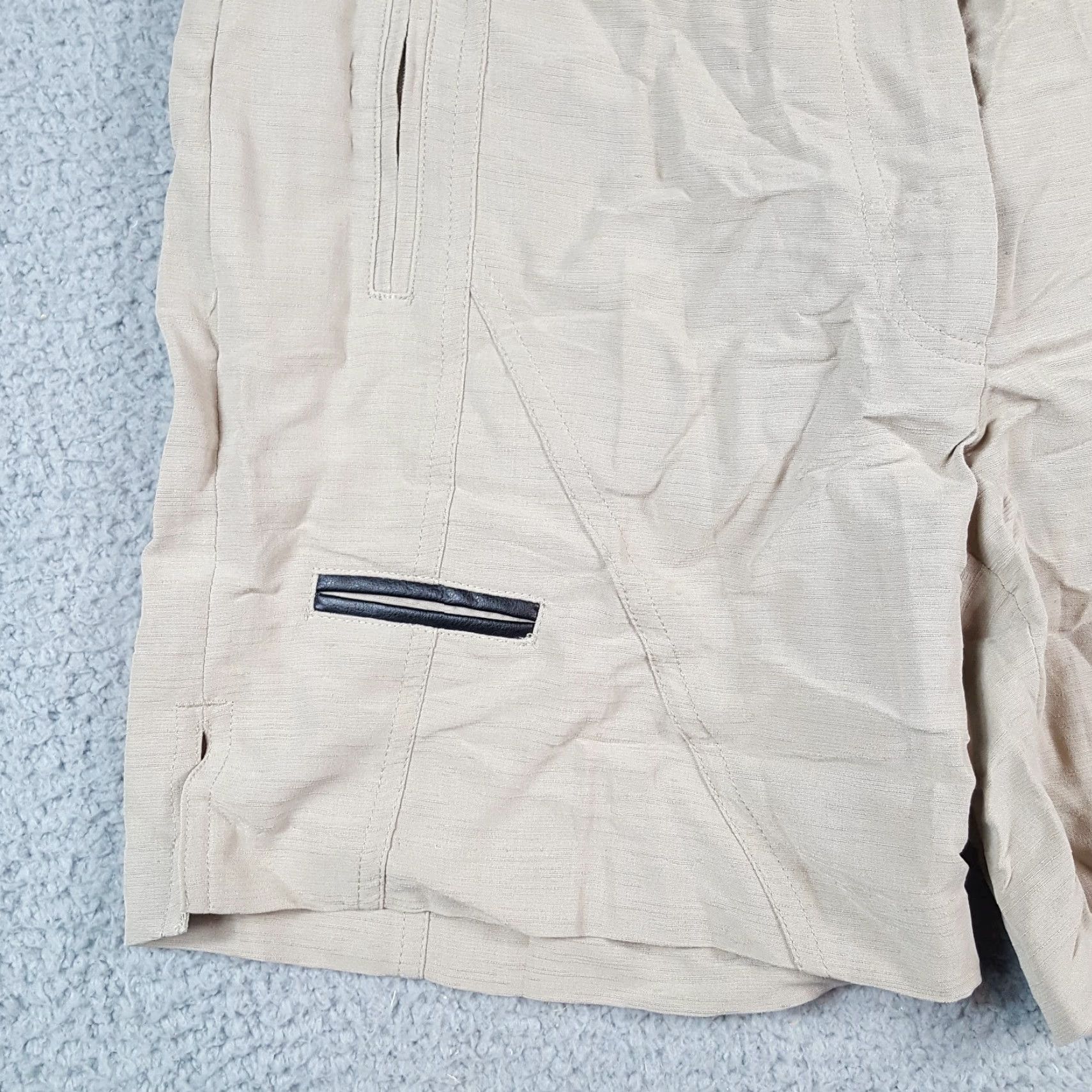 Vintage VINTAGE Jamie Sadock Beige Khaki Lightweight Golf Shorts Women's Size 8 Relaxed Fit Athletic Womens Size 30" / US 8 / IT 44 - 4 Thumbnail