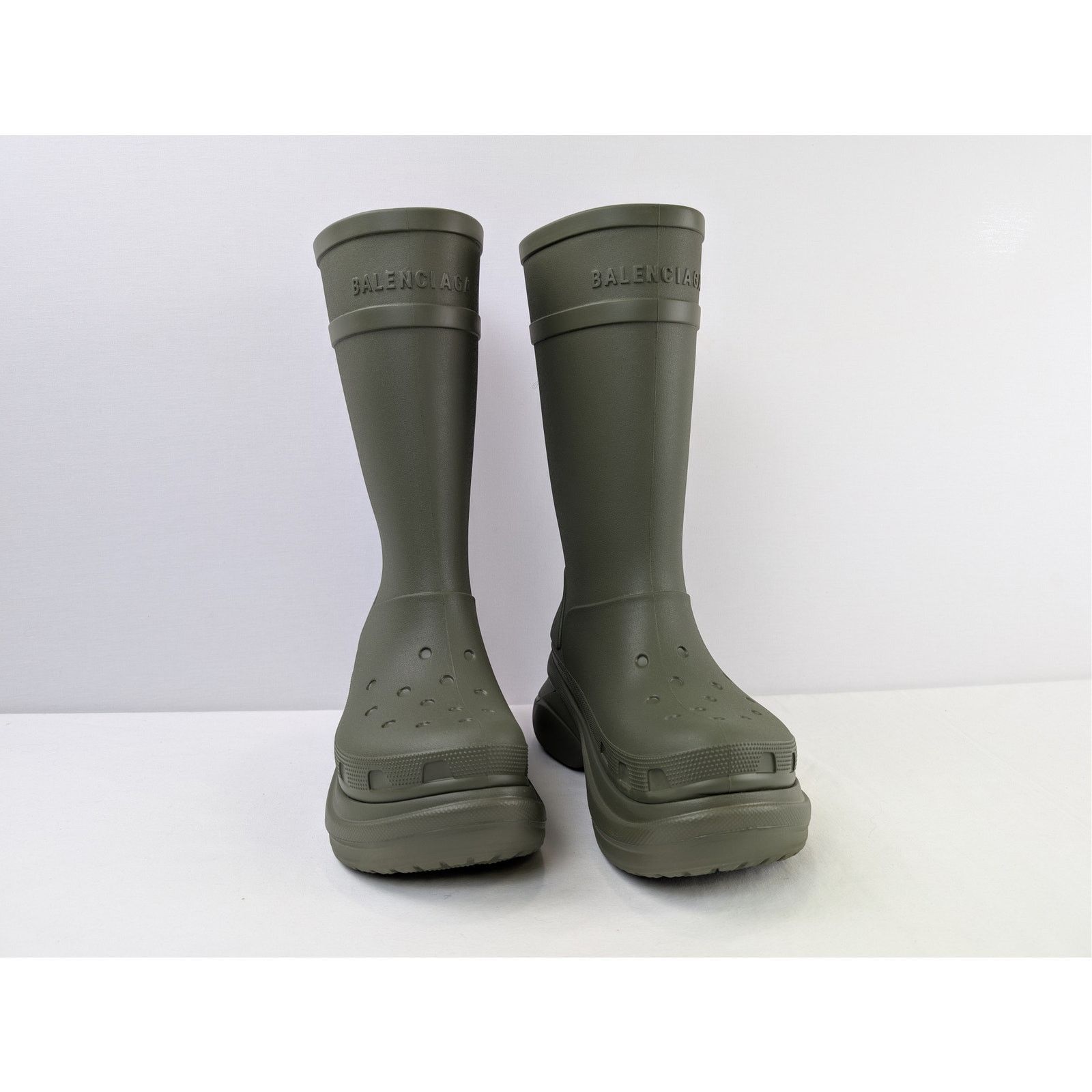 Balenciaga o1rshd1 Rubber Crocs Boot in Army Green Size US 12 / EU 45 - 5 Thumbnail