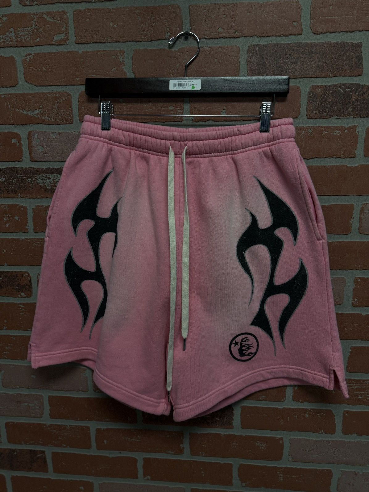 HELLSTAR Hellstar Flame Shorts Size Medium Pre Owned Clean 🧼🔥 Size US 30 / EU 46 - 3 Thumbnail