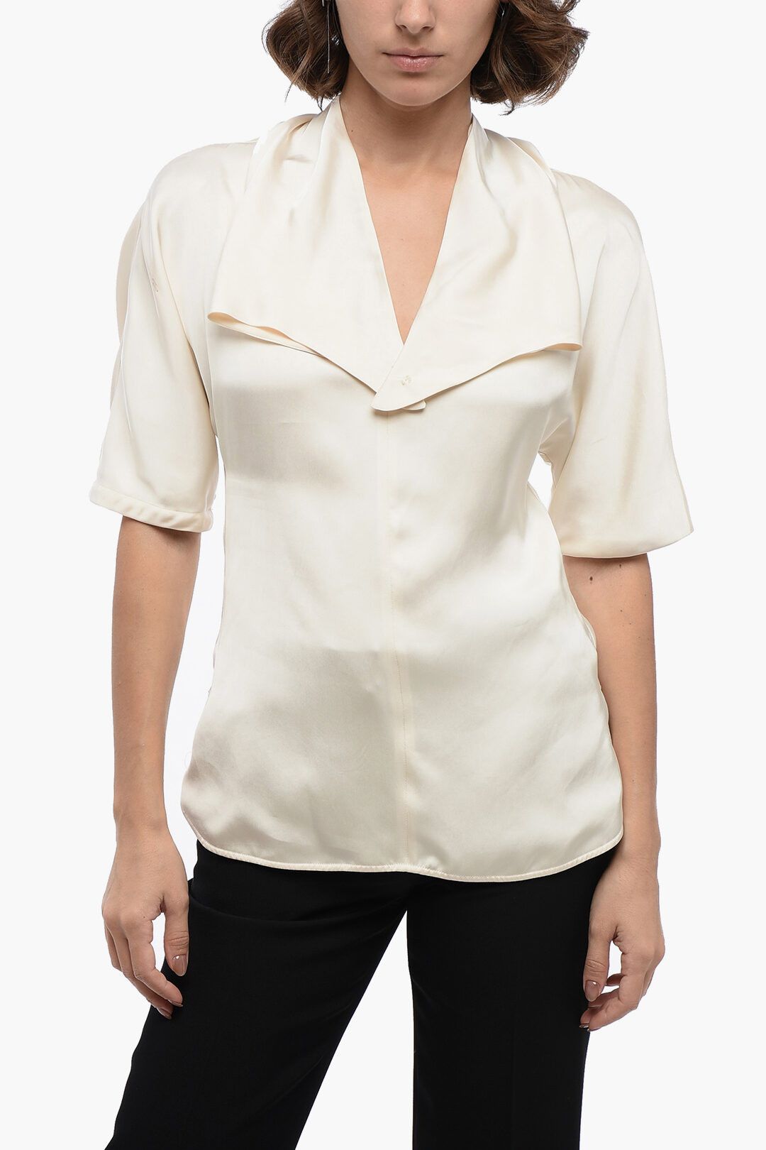 og1mm1225 Short-sleeved Satin Blouse in White