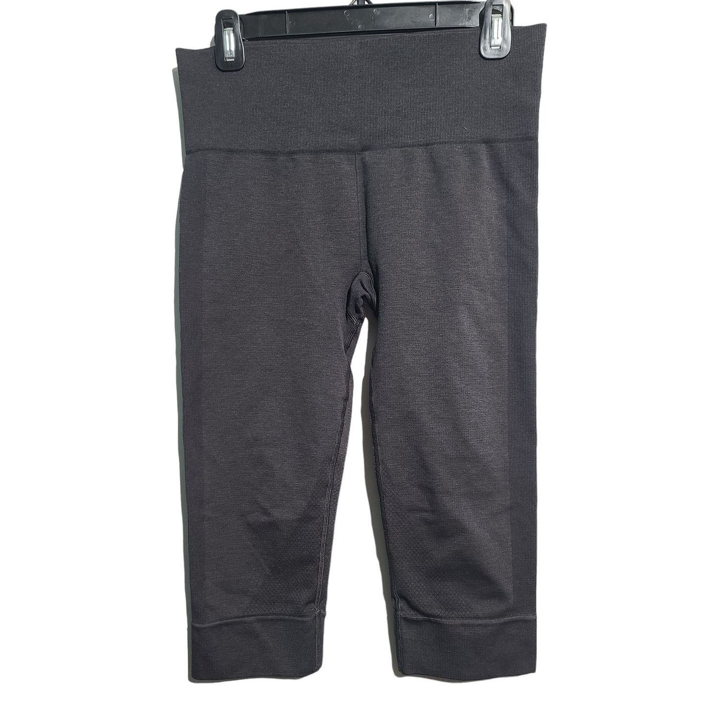 Lululemon Lululemon Seamlessly Street Crop Size 30" / US 8 / IT 44 - 1 Thumbnail
