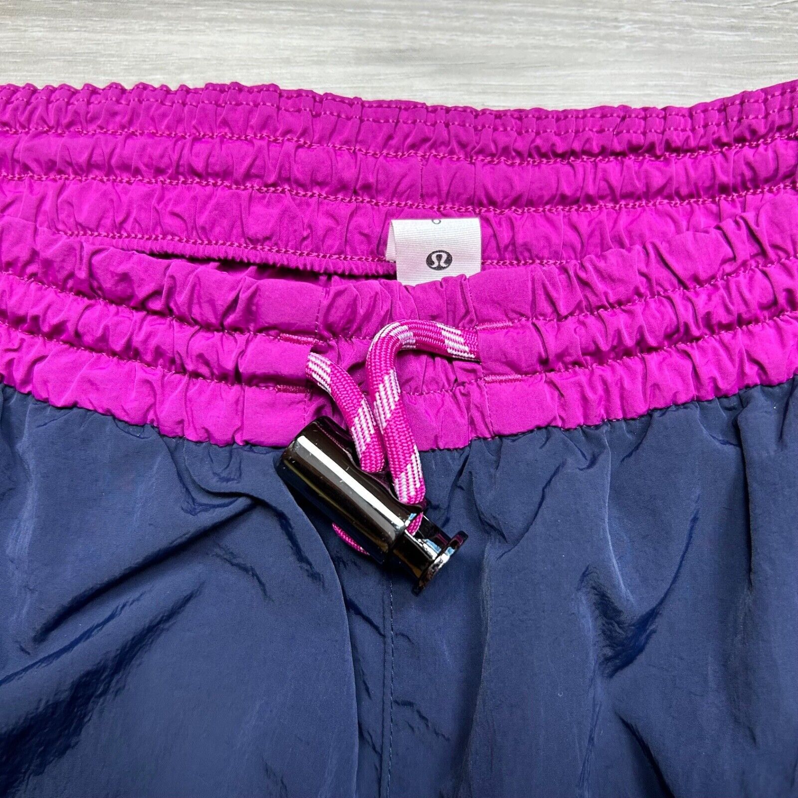 Lululemon Lululemon Track Pant Cafe Au Lait / Ripened Raspberry SIZE 6 Size 28" / US 6 / IT 42 - 3 Thumbnail