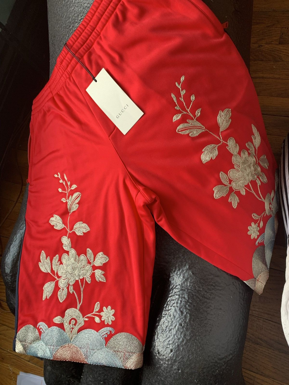Gucci GUCCI Red EMBROIDERED SHORTS SS 2014 Size US 38 / EU 54 - 3 Thumbnail