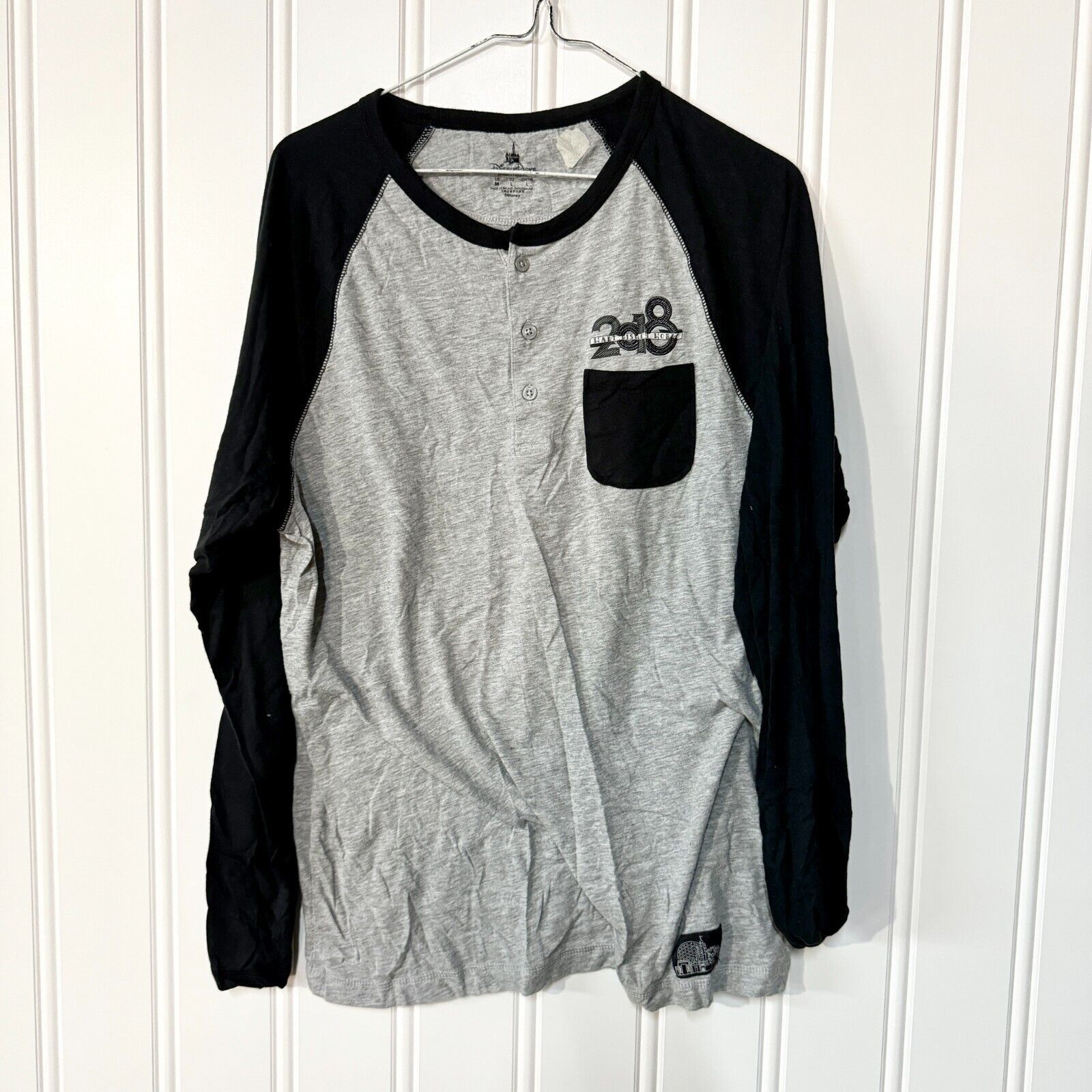Disney Disney Parks Authentic Character 3/4 Sleeve Henley Sz Medium Size M / US 6-8 / IT 42-44 - 1 Thumbnail