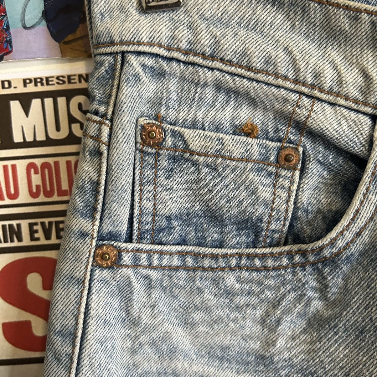 Levi's Vintage Levi’s Blue Wash Denim Size US 28 / EU 44 - 5 Thumbnail