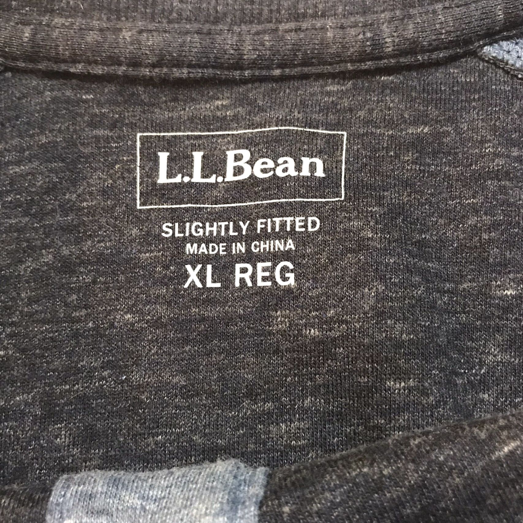 Vintage L.L. Bean Men's Gray Henley Shirt XL Long Sleeve Outdoor Hiking Button-Up 70s 80s 90s Size US XL / EU 56 / 4 - 3 Thumbnail