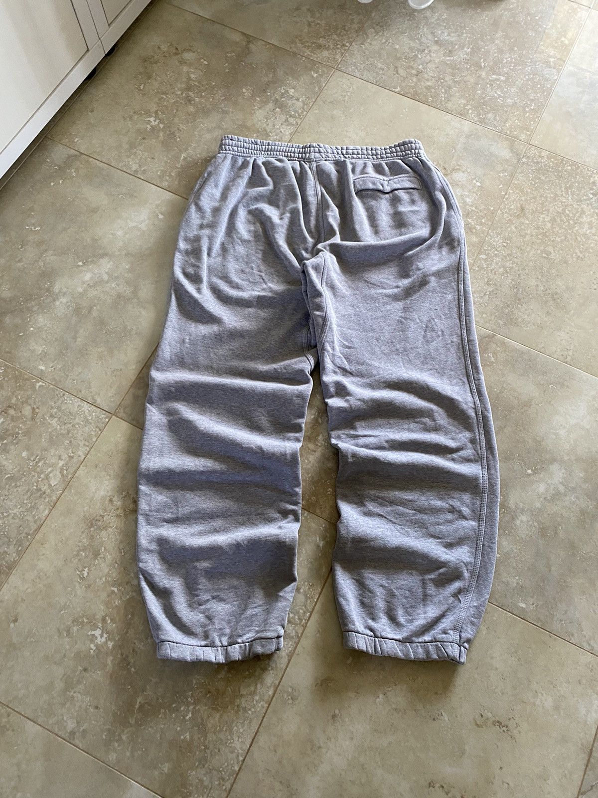 Nike Vintage Nike Baggy Grey Swosh Logo Sweatpants Streetwear Y2k Size US 34 / EU 50 - 9 Thumbnail