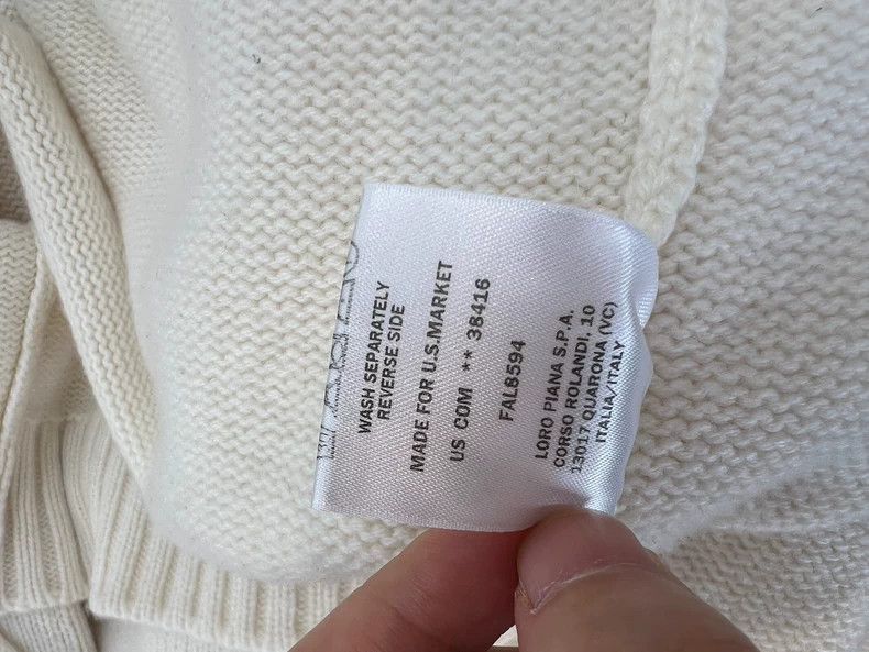 Loro Piana LORO PIANA Classic goat hair saddle sweater Size L / US 10 / IT 46 - 7 Thumbnail