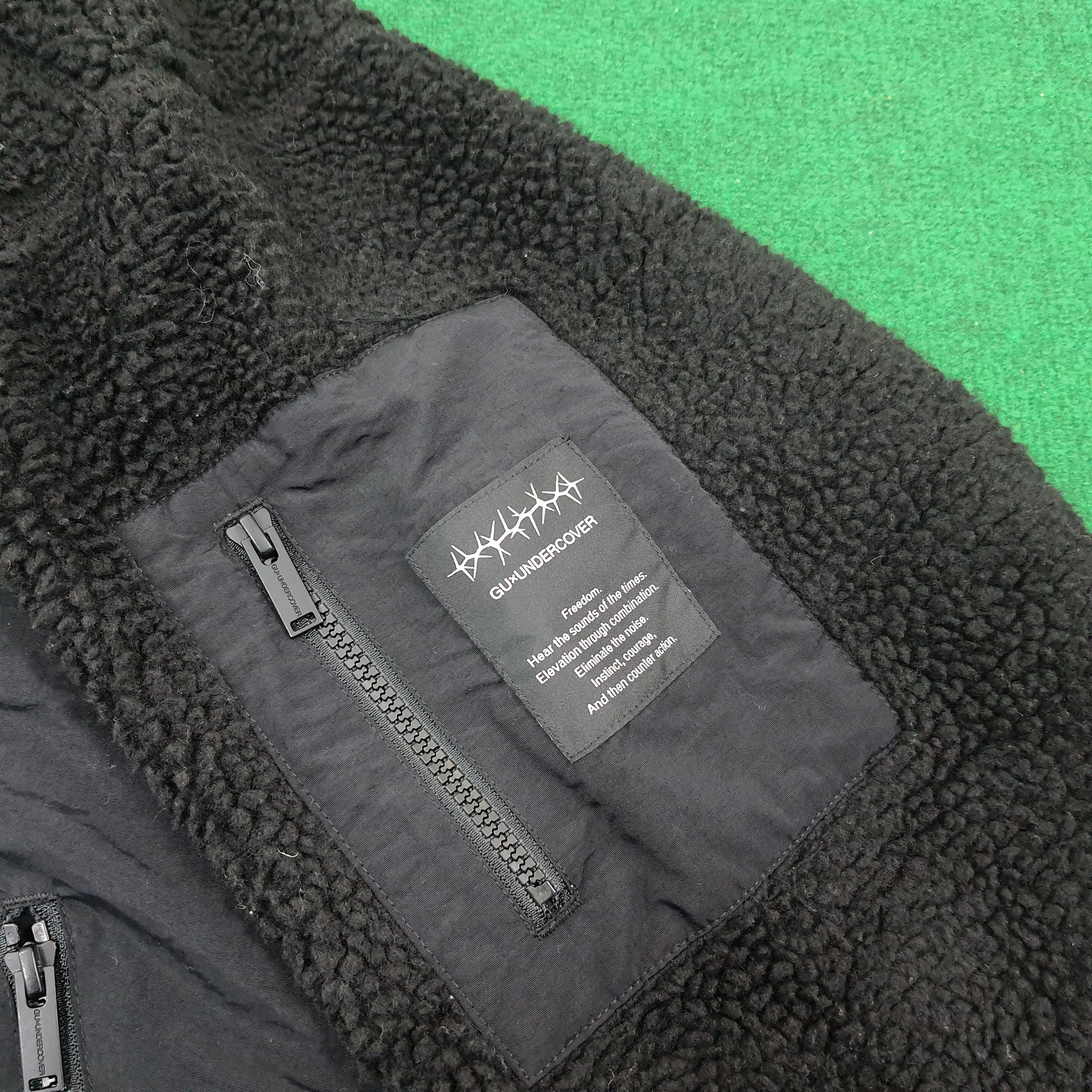Japanese Brand × Vintage Vintage GU X UNDERCOVER Custom Logo Streetwear Fleece Jacket Size US L / EU 52-54 / 3 - 8 Thumbnail