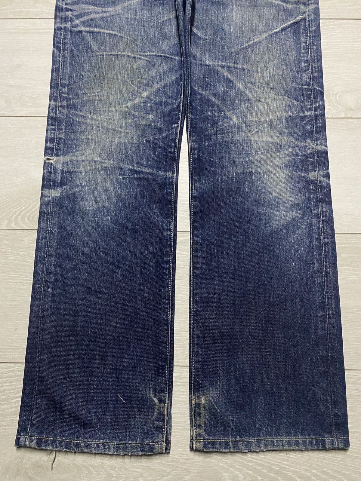 Undercover × Uniqlo Vintage Uniqlo S002 Mud Wash Whisker Distressed Loose Jeans Size US 32 / EU 48 - 5 Thumbnail