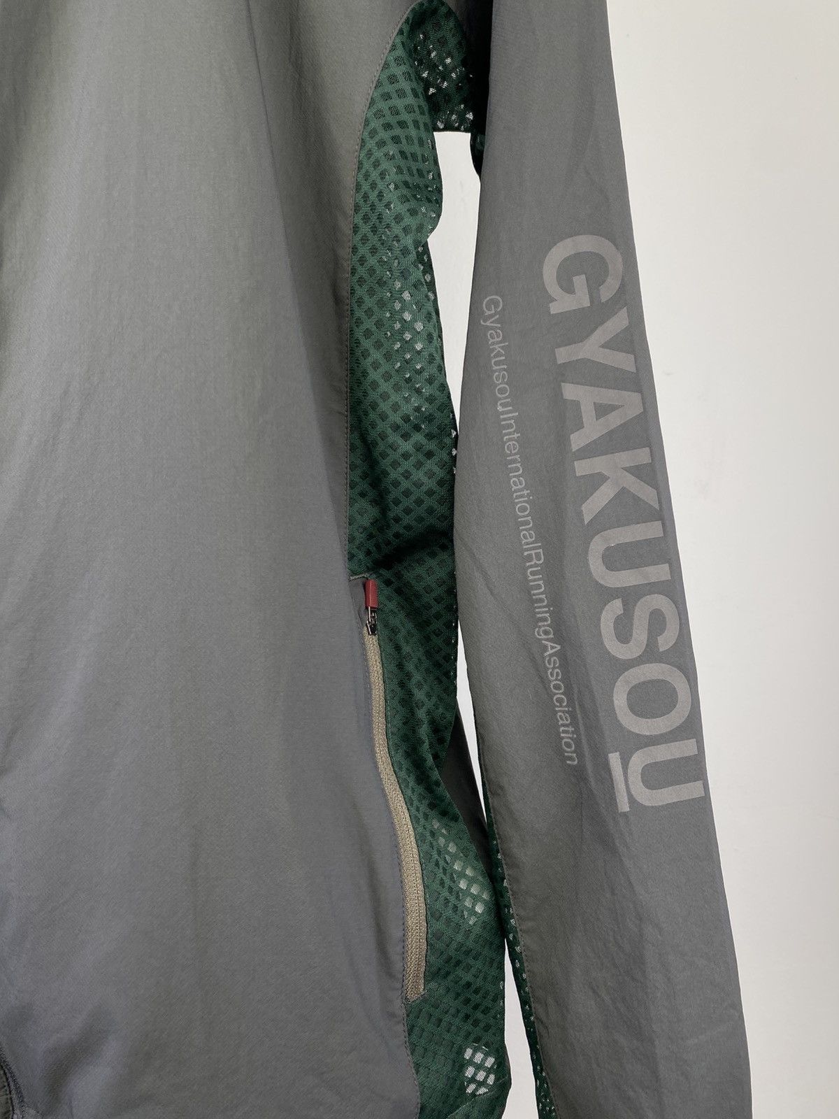 Gyakusou Nike Gyakusou Undercover Mesh Panel Technical Running Jacket Size US M / EU 48-50 / 2 - 8 Thumbnail
