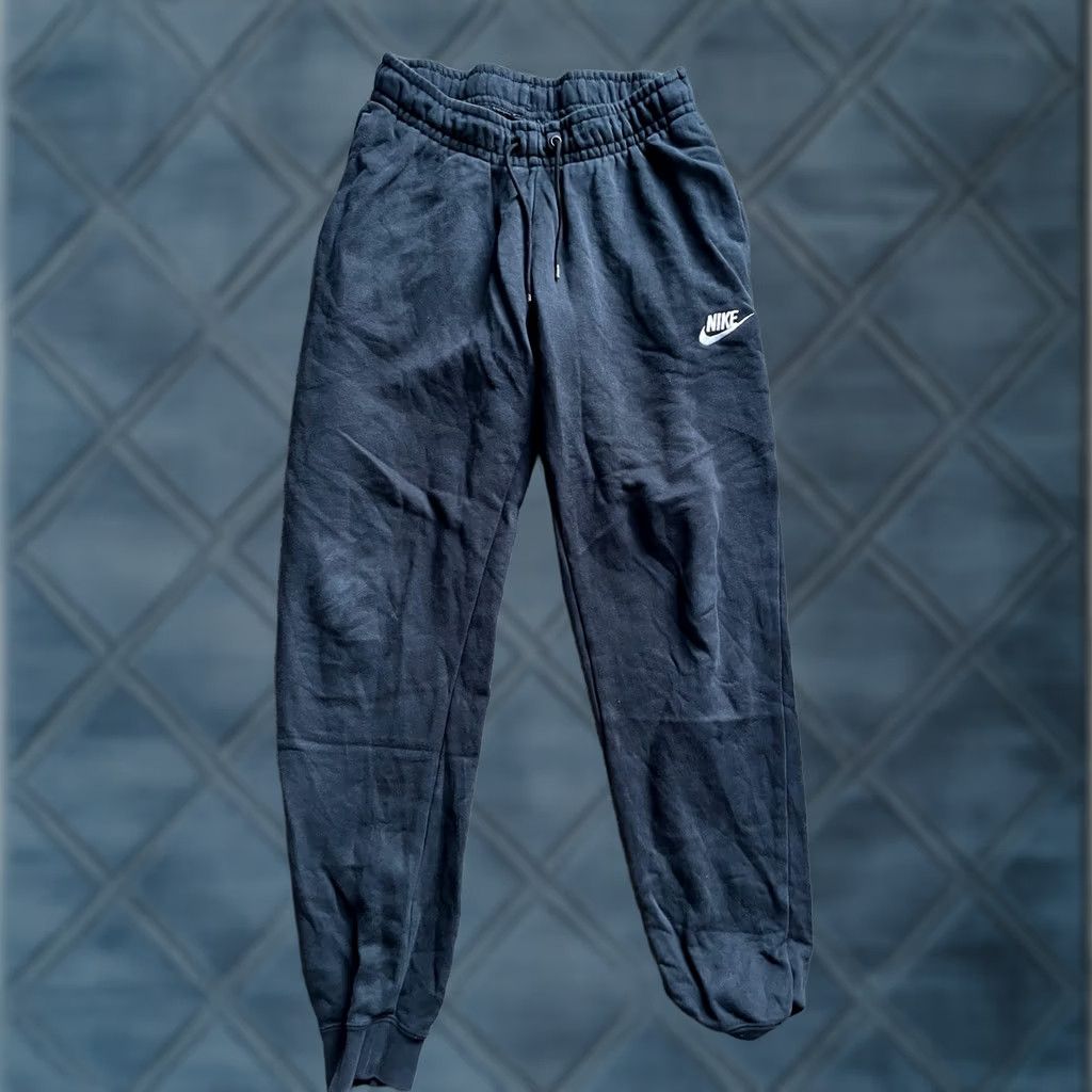 Nike Nike Sportswear Club Fleece Joggers Black Sweatpants BV4095-010 Womens XS Size 26" / US 2 / IT 38 - 1 Thumbnail